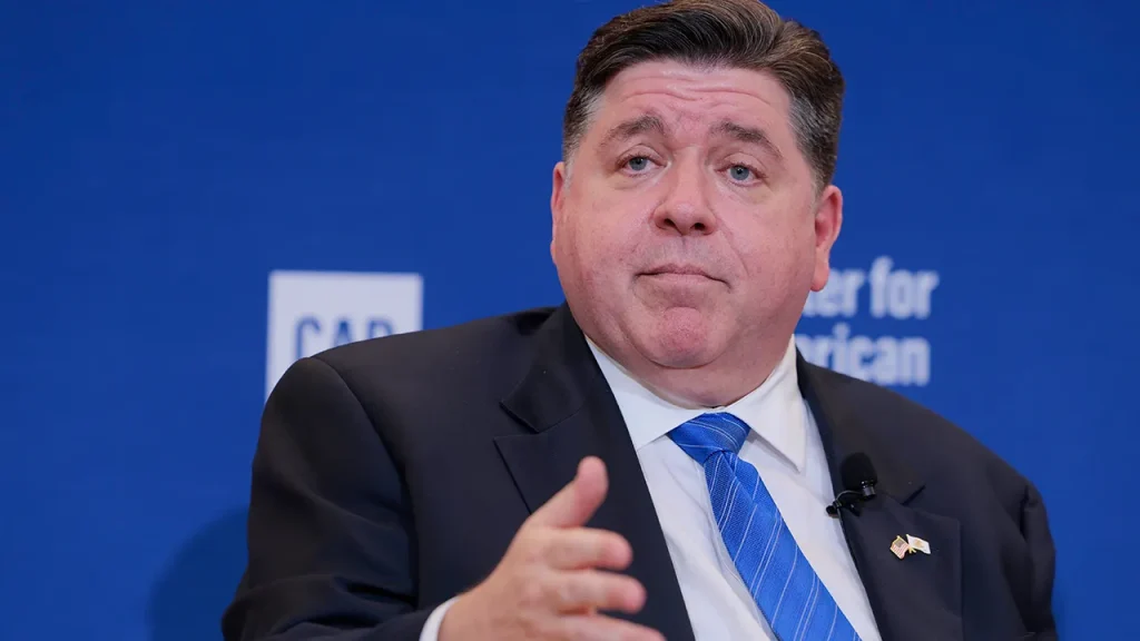 Democratic governor signs bill extending financial aid to illegal immigrants