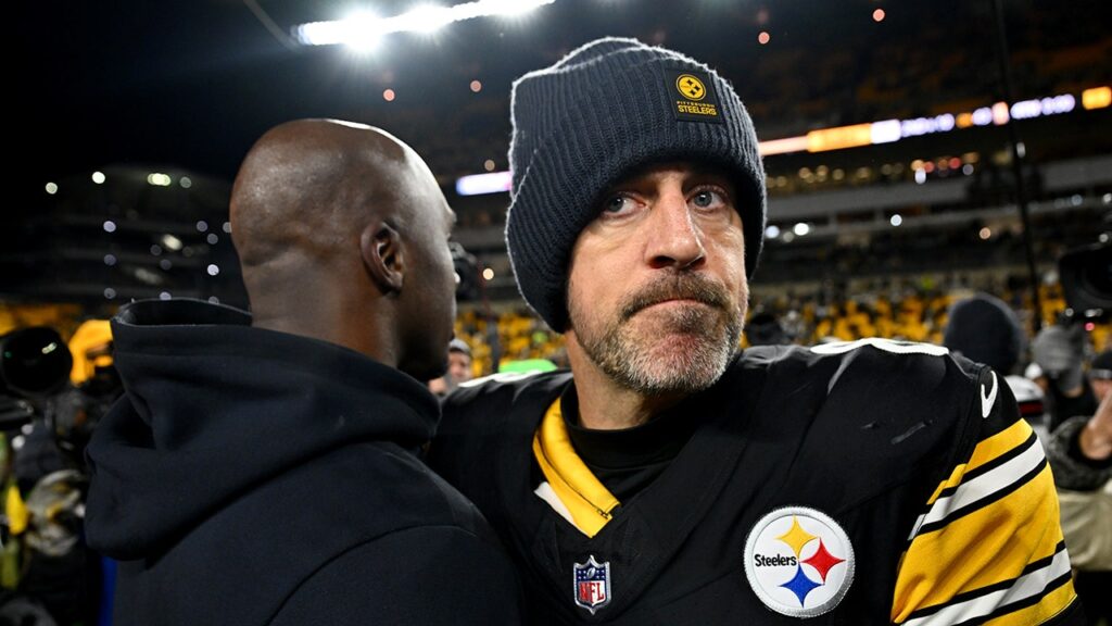 Aaron Rodgers addresses NFL future after Steelers loss